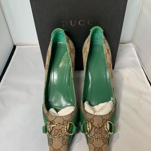 Gucci Green And Brown Pumps